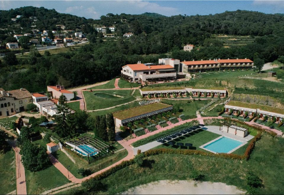 Mas Salagros Eco Resort - Aire Ancient BathsOver view