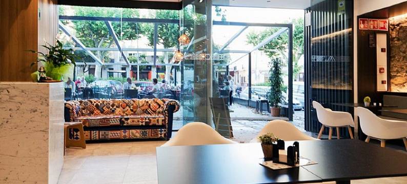 亚拉尼斯乡村风格别墅酒店(Vila Arenys Hotel)图片