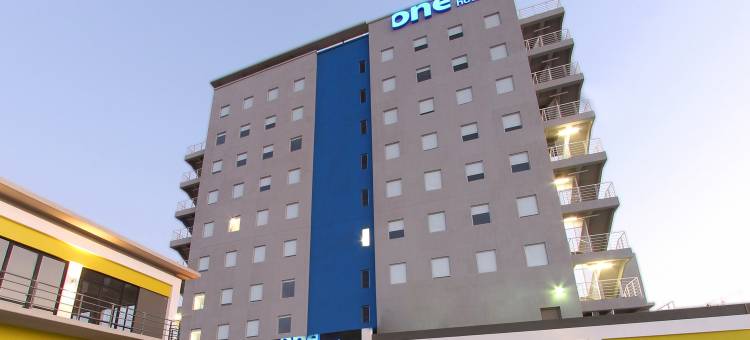 万巴斯酒店(One la Paz)图片