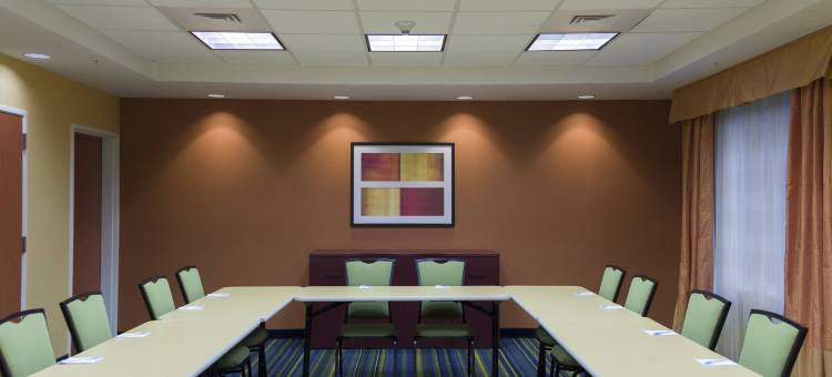 米尔维尔文兰德万枫套房酒店(Fairfield Inn & Suites Millville Vineland)图片