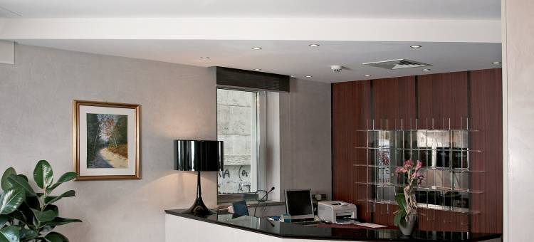 维多利亚酒店(Victoria Hotel)图片