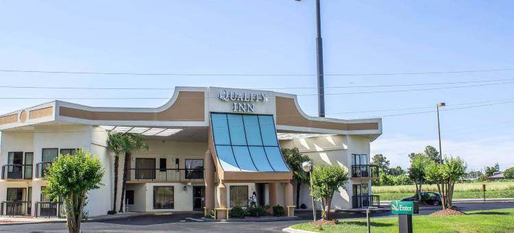 品质酒店-塞尔玛-史密斯菲尔德(Quality Inn Selma - Smithfield)图片