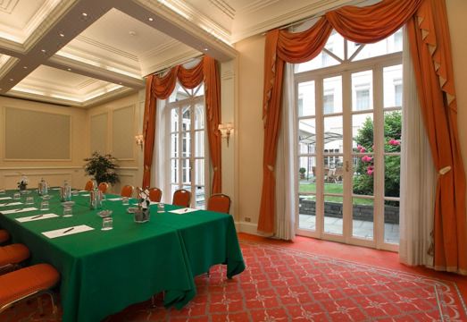 Grand Hotel SiteaHotel Overview