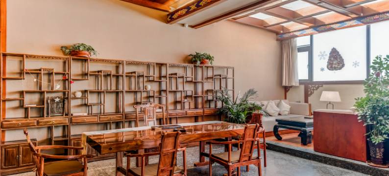 西藏鸿罡饭店图片