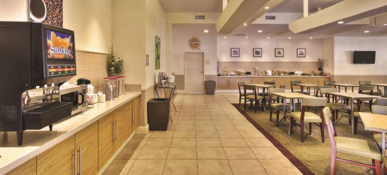 丹伯里拉昆塔温德姆套房酒店(La Quinta Inn & Suites by Wyndham Danbury)图片