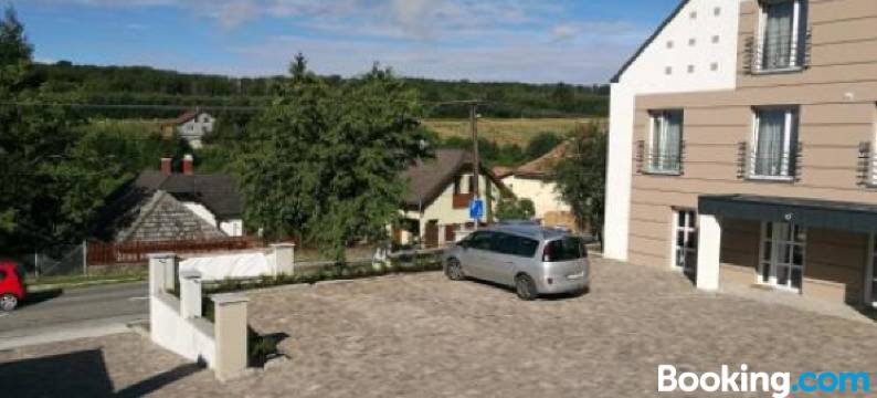 家庭公寓(Family Apartman)图片