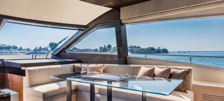圣特罗佩豪华游艇酒店(Saint Tropez Luxury Yacht)图片