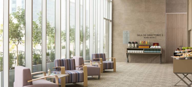 圣地亚哥拉斯孔德斯万怡酒店(Courtyard Santiago Las Condes)图片