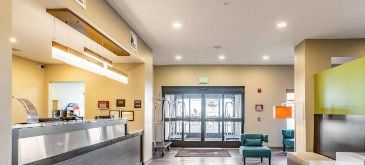 舒眠套房酒店(Sleep Inn & Suites Mt Hope Near Auction & Event Center)图片