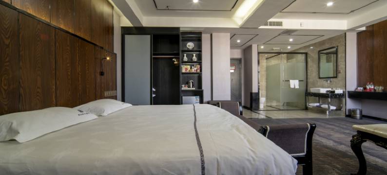 伊宁柏漫酒店(六星街店)图片