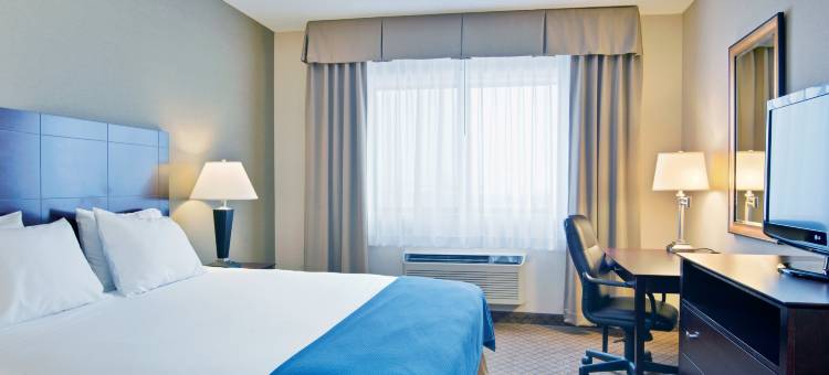 Holiday Inn Express 的SAULT科技教育。玛丽(Holiday Inn Express Sault Ste. Marie)图片