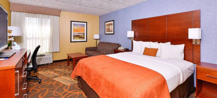 弗雷斯诺机场贝斯特韦斯特优质酒店(Best Western Plus Fresno Airport Hotel)图片