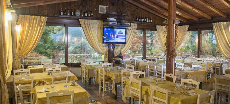 蒙蒂路育酒店(Hotel Montiruju)图片