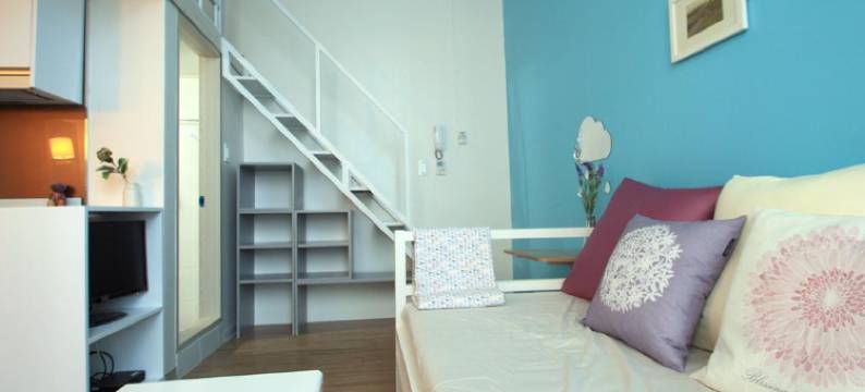 大浪漫满屋(弘大站1分钟)((1Min Hongik Uni. Sub) Min's Cozy House)图片