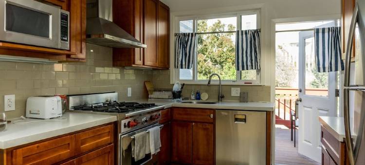 阳光宽敞宁静现代之家开放式公寓 SF 3 室 2 卫酒店(Sunny Spacious Peaceful Modern Home & Studio in SF 3 Bedrooms 2 Bathrooms Home)图片