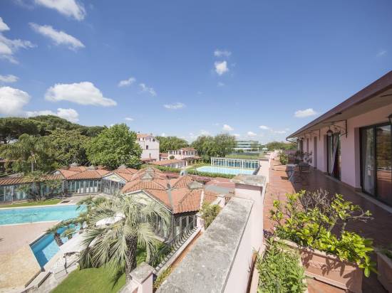 曼西尼公園酒店