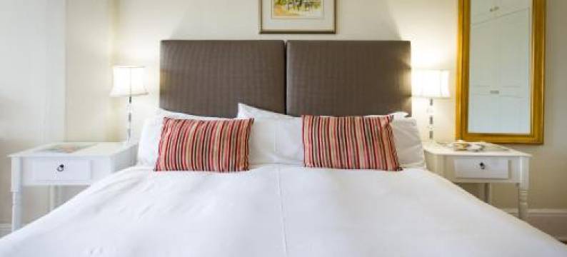 布鲁克兰楼旅馆(Brooklands House)图片