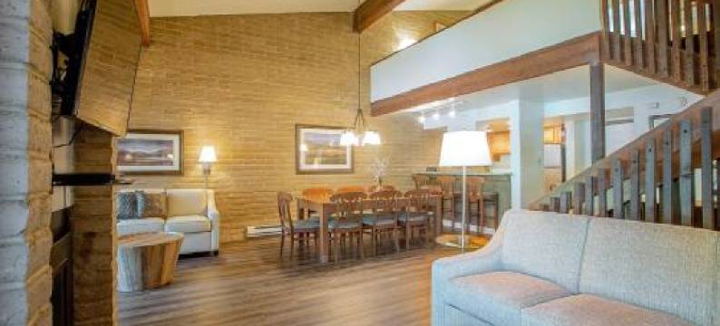 Sandstone Creek Club Condominiums图片