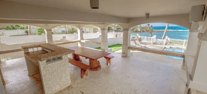 拉斯奥拉斯别墅酒店(Las Olas Villa)图片