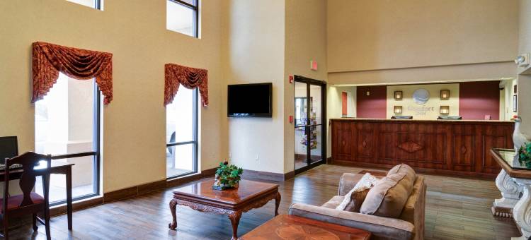 派恩布鲁夫凯艺套房酒店(Quality Inn & Suites Pine Bluff)图片