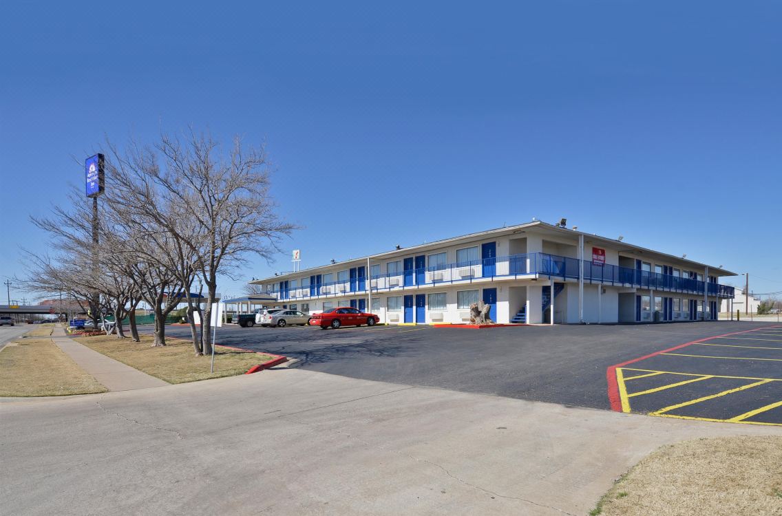 best value inn wichita falls)