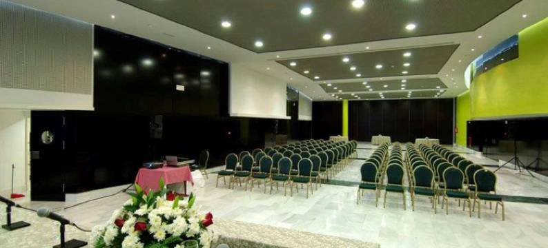 萨洛布列尼亚酒店(Hotel Salobreña Suites)图片