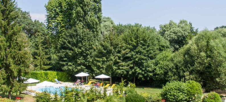 柴勒斯伯爵城堡酒店(Château des Comtes de Challes)图片