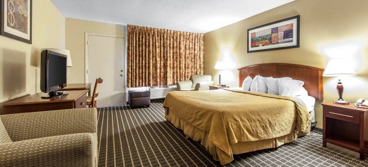 赛维尔维尔-鸽子谷凯艺套房酒店(Quality Inn & Suites Sevierville - Pigeon Forge)图片