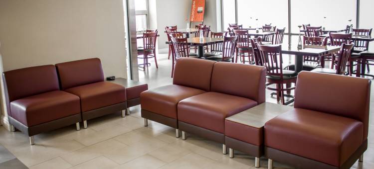 拉瓜迪亚机场舒适酒店(Comfort Inn & Suites LaGuardia Airport)图片