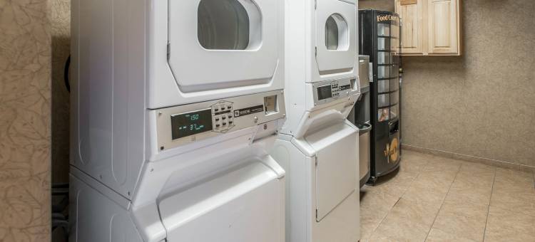 格伦伍德斯河畔舒适套房酒店(Comfort Inn & Suites Glenwood Springs on the River)图片