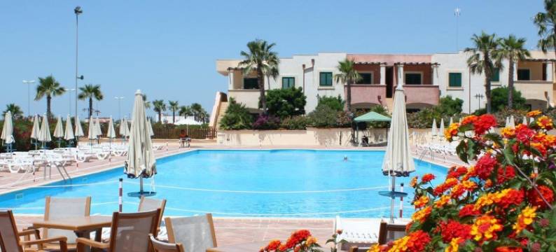 阿科德尔萨拉西诺村度假村(Villaggio Resort Arco Del Saracino)图片