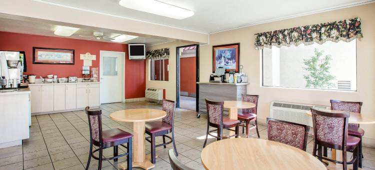 弗雷斯诺约瑟米特哈维6号汽车旅馆(Motel 6 Fresno, CA - Yosemite Hwy)图片