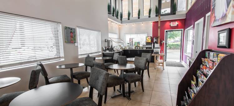 凯艺酒店-德通纳95号州际高速路(Quality Inn Daytona Speedway - I-95)图片