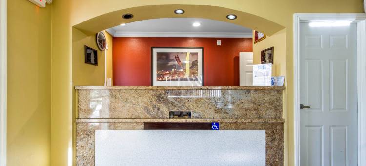 Rodeway Inn & Suites Near the Coliseum & Arena图片