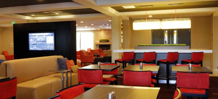 安克雷奇机场万怡酒店(Courtyard Anchorage Airport)图片