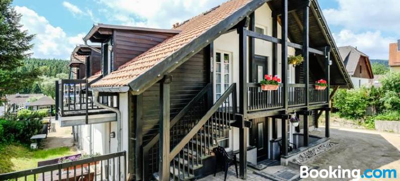 赫兹法乐尔伽尼酒店(Hotel Garni Und Gaststätte Zum Holzfäller)图片