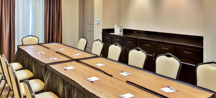 班宁智选假日酒店(Holiday Inn Express & Suites Banning)图片