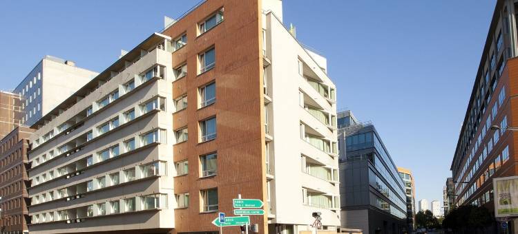 塞祖尔阿菲尔蒙特勒伊圣曼德酒店(Séjours & Affaires Montreuil Saint Mandé)图片