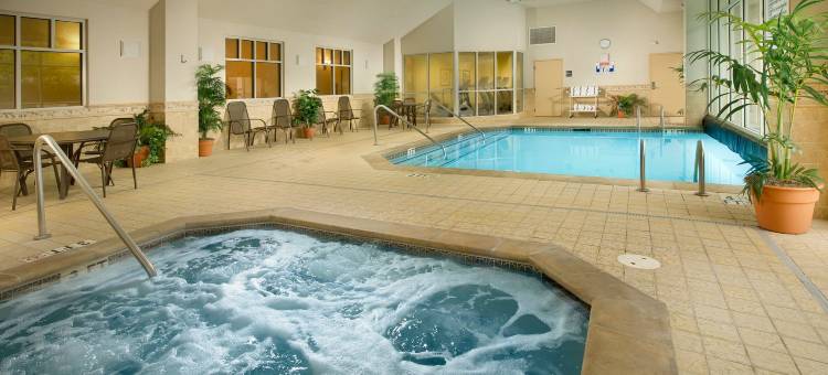 夏洛特-诺斯莱克德鲁里套房酒店(Drury Inn & Suites Charlotte Northlake)图片