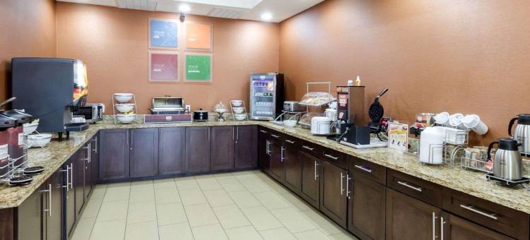 科图拉I-35附近舒适套房酒店(Comfort Suites Cotulla Near I-35)图片