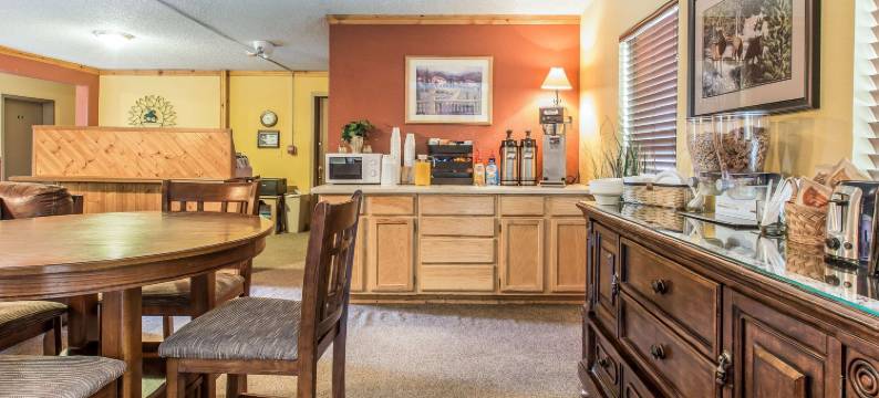 来福罗德威宾馆(Rodeway Inn)图片