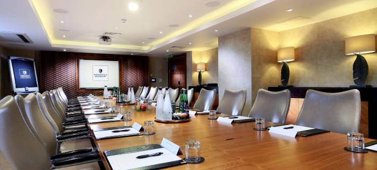 麦克唐纳温莎酒店(Macdonald Windsor Hotel)图片