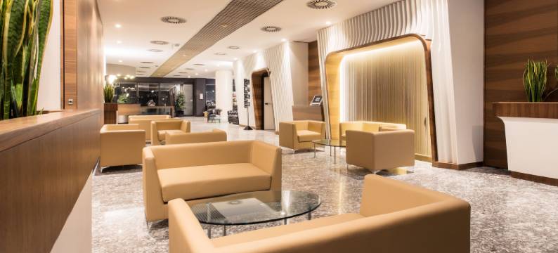 华尔多夫皇宫酒店(Waldorf Palace Hotel)图片