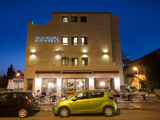 拉斐尔公寓酒店