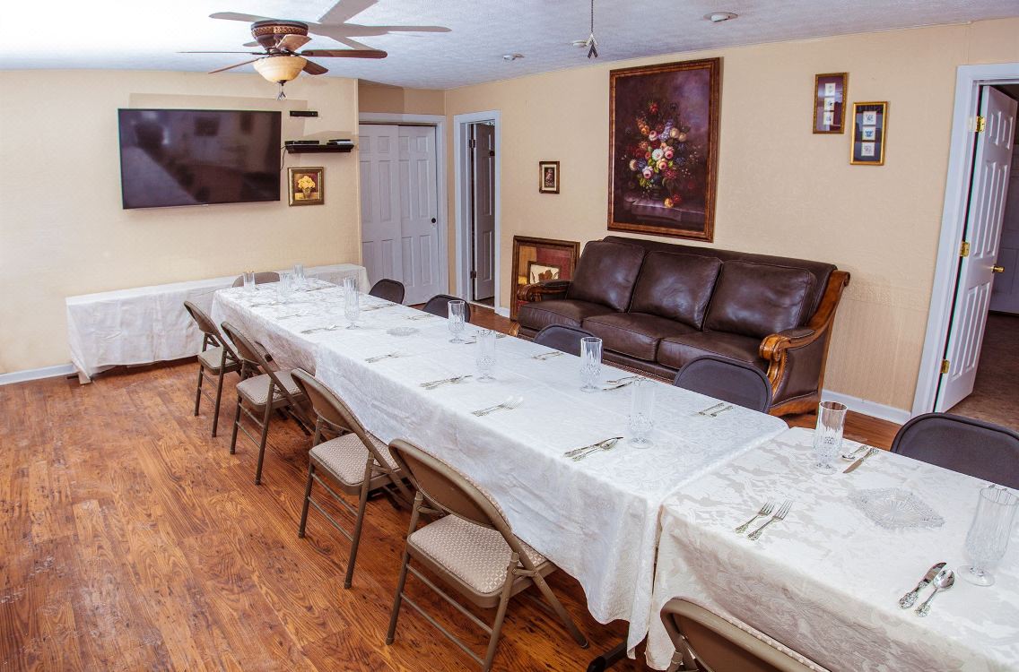 Speedway Legacy Inn Hotel Reviews And Room Rates - 