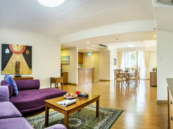 曼谷素坤逸短住兩至三卧室公寓