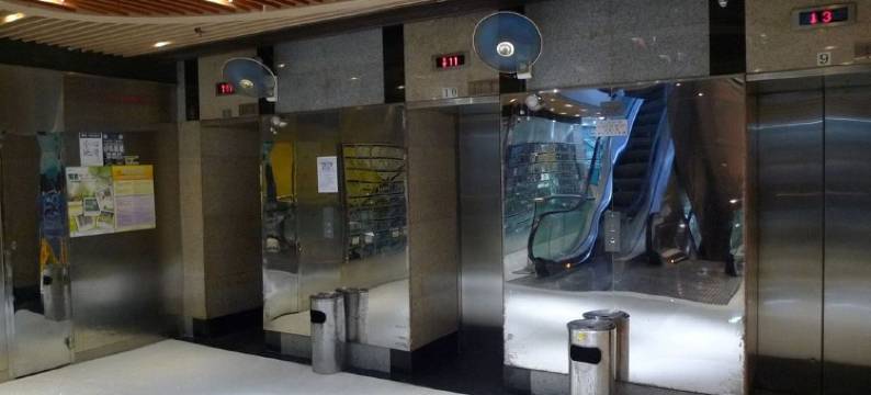 香港九龙旺角1812宾馆图片