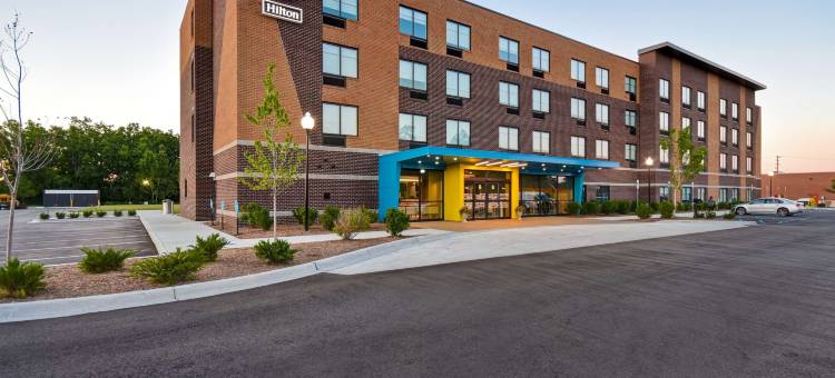 底特律斯特灵海茨Tru希尔顿酒店(Tru by Hilton Sterling Heights Detroit)图片