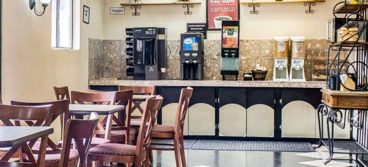 斯克兰顿-蒙太奇山附近伊克诺旅馆(Econo Lodge Scranton Near Montage Mountain)图片