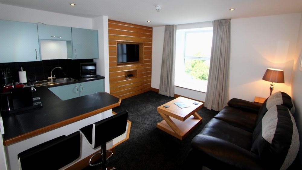 The Oceanic Luxury Aparthotel Hotel Reviews And Room Rates - 